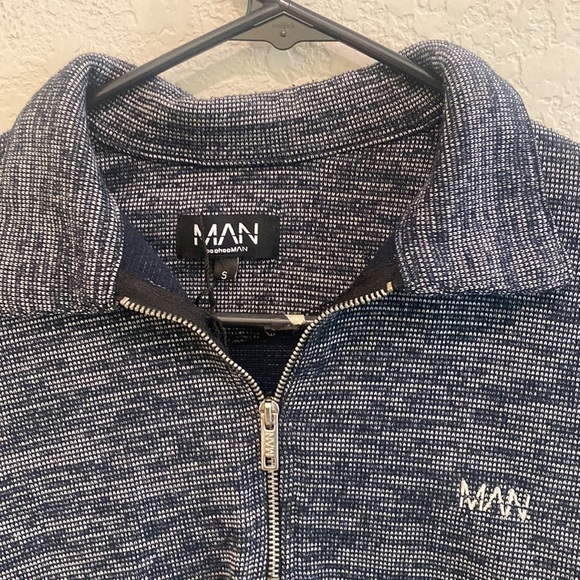 ▶️Boohoo Man◀️ 1/4 zipper black and grey distressed sweater NWT - Picture 6 of 7
